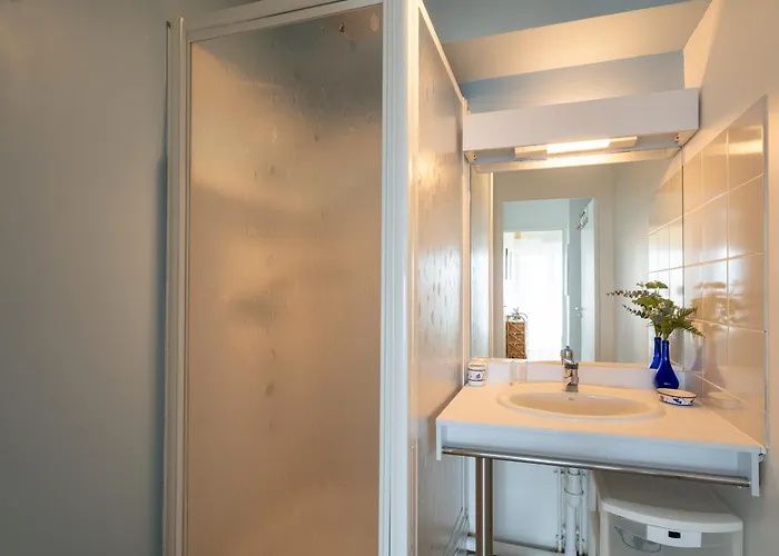 T2 Calme Avec Terrasse, Parking Prive, Proche Commerces Et Plages - - Fr-1-319-505 Lejlighed *